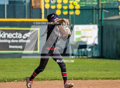 Thumbnail 2 in Mira Costa vs. St. John's photogallery.
