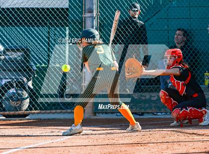 Thumbnail 2 in Mira Costa vs. St. John's photogallery.
