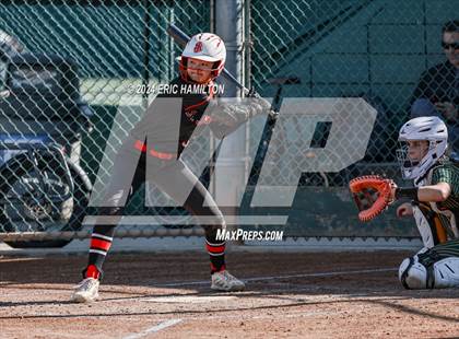 Thumbnail 2 in Mira Costa vs. St. John's photogallery.