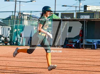 Thumbnail 3 in Mira Costa vs. St. John's photogallery.