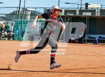 Thumbnail 3 in Mira Costa vs. St. John's photogallery.