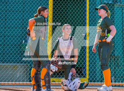 Thumbnail 2 in Mira Costa vs. St. John's photogallery.