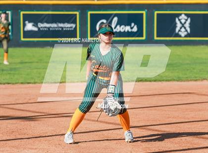 Thumbnail 3 in Mira Costa vs. St. John's photogallery.