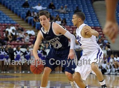 Thumbnail 3 in Vista del Lago vs. Sacramento (CIF SJS D3 Final) photogallery.