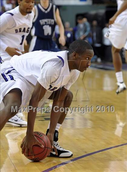 Thumbnail 3 in Vista del Lago vs. Sacramento (CIF SJS D3 Final) photogallery.