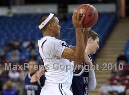 Thumbnail 2 in Vista del Lago vs. Sacramento (CIF SJS D3 Final) photogallery.