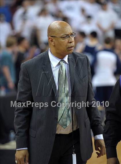 Thumbnail 2 in Vista del Lago vs. Sacramento (CIF SJS D3 Final) photogallery.