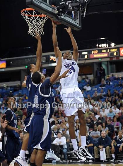 Thumbnail 2 in Vista del Lago vs. Sacramento (CIF SJS D3 Final) photogallery.
