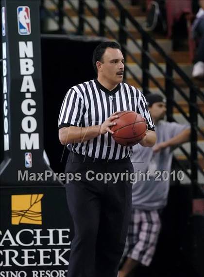 Thumbnail 3 in Vista del Lago vs. Sacramento (CIF SJS D3 Final) photogallery.