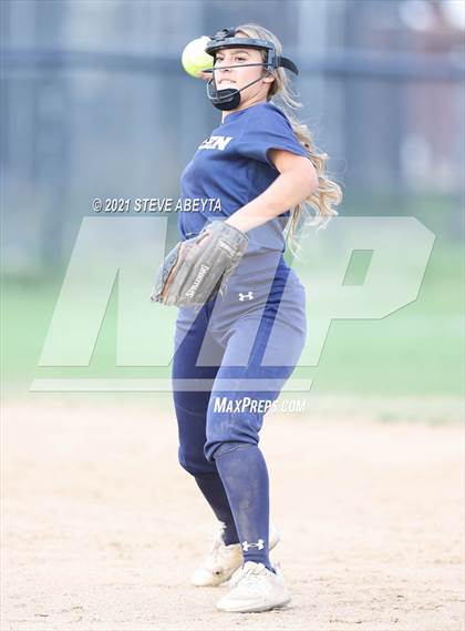 Thumbnail 3 in Mullen @ Eaglecrest photogallery.