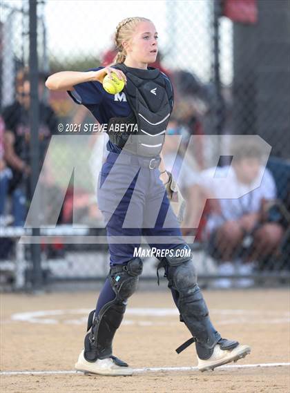 Thumbnail 1 in Mullen @ Eaglecrest photogallery.