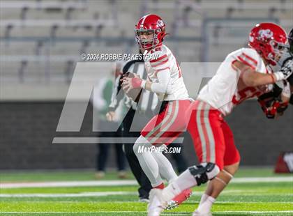 Thumbnail 2 in Holliday @ Gunter (UIL 3A DII Regional Final) photogallery.