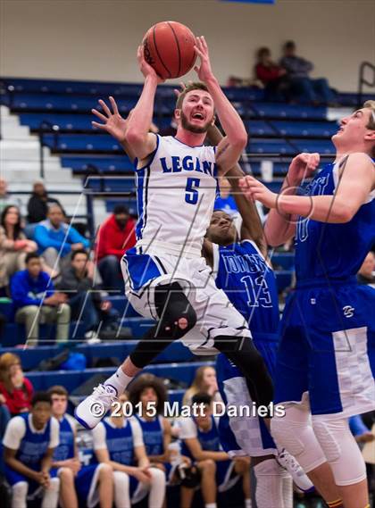 Thumbnail 2 in Doherty @ Legend photogallery.