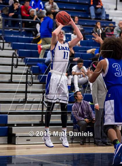 Thumbnail 2 in Doherty @ Legend photogallery.