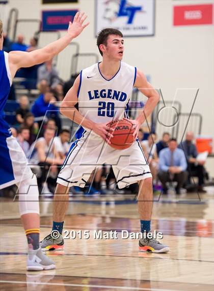 Thumbnail 2 in Doherty @ Legend photogallery.