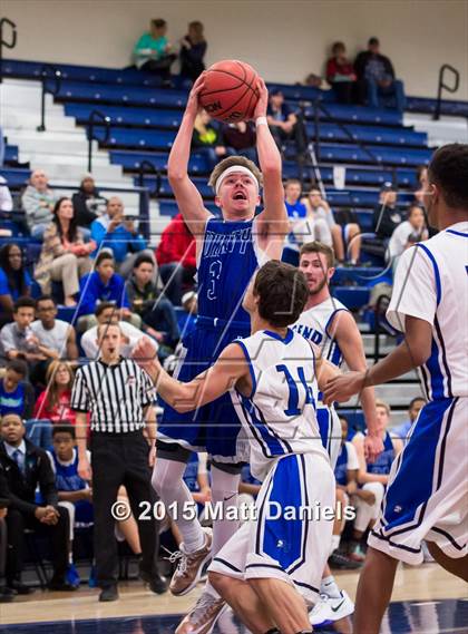 Thumbnail 1 in Doherty @ Legend photogallery.