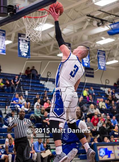 Thumbnail 2 in Doherty @ Legend photogallery.