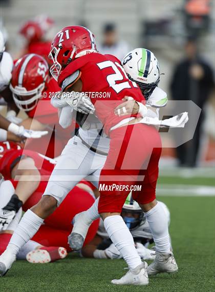 Thumbnail 1 in Crimson Cliffs vs. Ridgeline (UHSAA 4A Semifinal) photogallery.