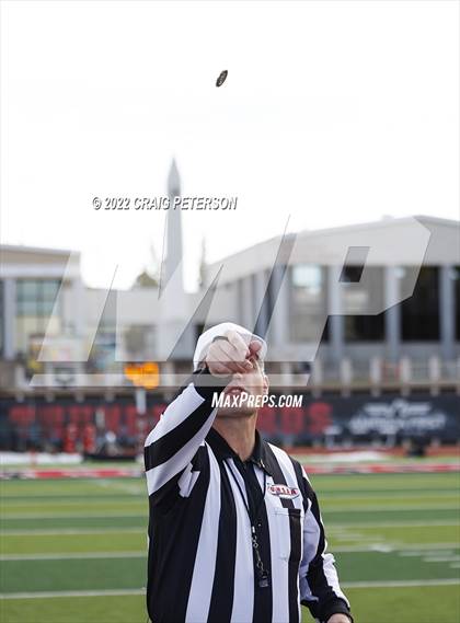 Thumbnail 3 in Crimson Cliffs vs. Ridgeline (UHSAA 4A Semifinal) photogallery.