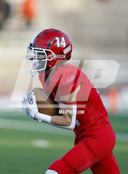 Thumbnail 1 in Crimson Cliffs vs. Ridgeline (UHSAA 4A Semifinal) photogallery.