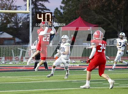 Thumbnail 2 in Crimson Cliffs vs. Ridgeline (UHSAA 4A Semifinal) photogallery.