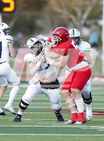 Thumbnail 2 in Crimson Cliffs vs. Ridgeline (UHSAA 4A Semifinal) photogallery.