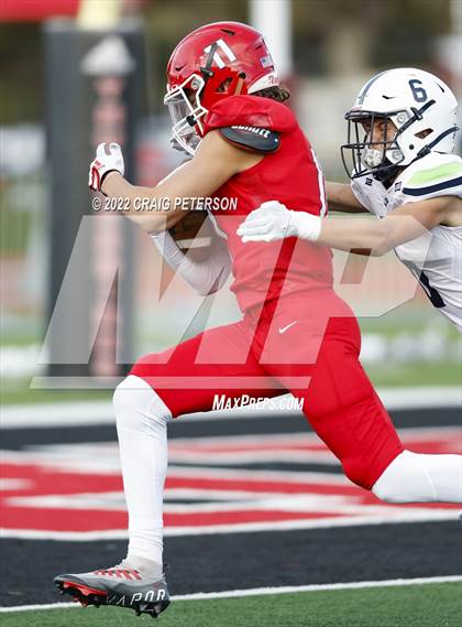 Thumbnail 1 in Crimson Cliffs vs. Ridgeline (UHSAA 4A Semifinal) photogallery.