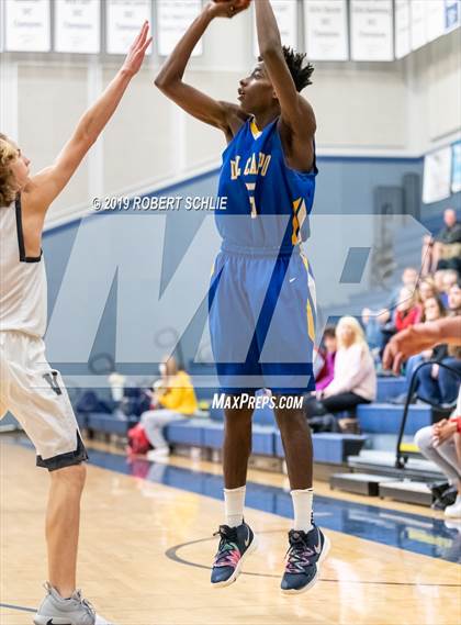Thumbnail 1 in Del Campo @ Vista del Lago photogallery.