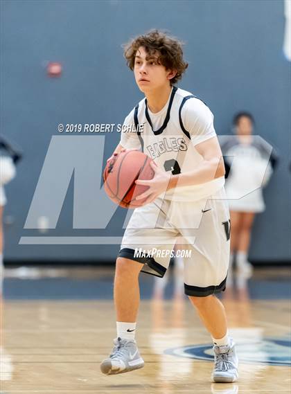 Thumbnail 1 in Del Campo @ Vista del Lago photogallery.