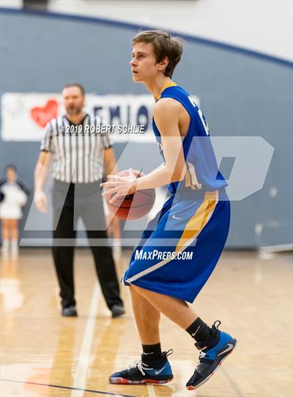 Thumbnail 1 in Del Campo @ Vista del Lago photogallery.