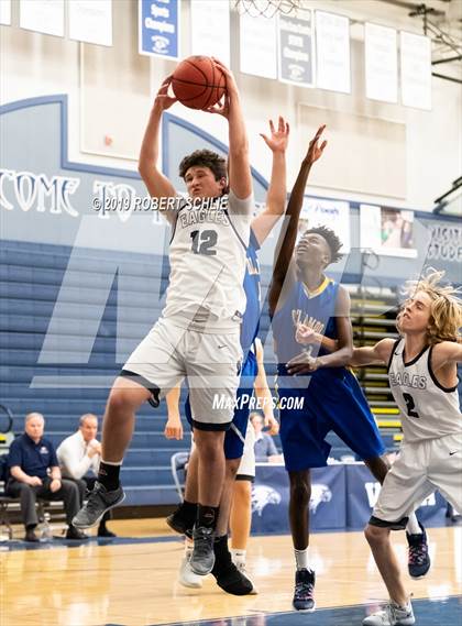 Thumbnail 1 in Del Campo @ Vista del Lago photogallery.