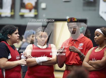 Thumbnail 3 in FHSAA Class 2A District Final photogallery.