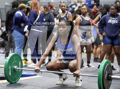 Thumbnail 1 in FHSAA Class 2A District Final photogallery.