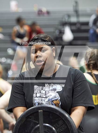 Thumbnail 1 in FHSAA Class 2A District Final photogallery.