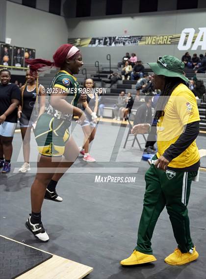 Thumbnail 1 in FHSAA Class 2A District Final photogallery.