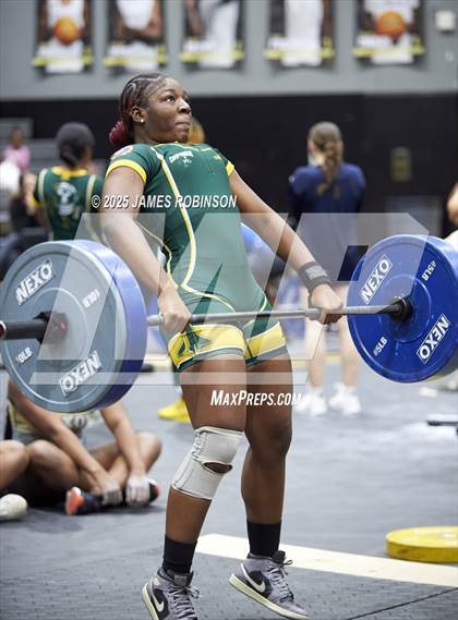 Thumbnail 2 in FHSAA Class 2A District Final photogallery.
