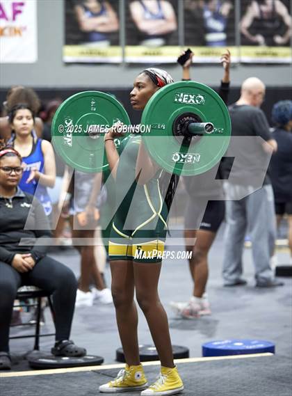 Thumbnail 2 in FHSAA Class 2A District Final photogallery.