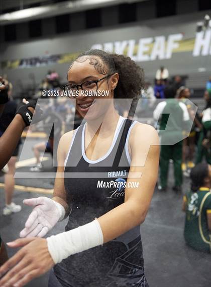 Thumbnail 3 in FHSAA Class 2A District Final photogallery.
