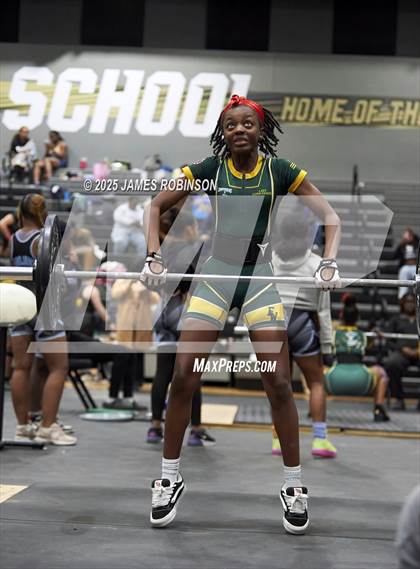 Thumbnail 2 in FHSAA Class 2A District Final photogallery.