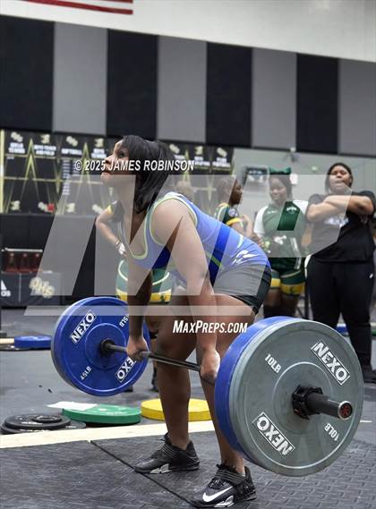 Thumbnail 1 in FHSAA Class 2A District Final photogallery.