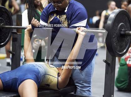 Thumbnail 3 in FHSAA Class 2A District Final photogallery.
