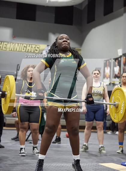 Thumbnail 2 in FHSAA Class 2A District Final photogallery.