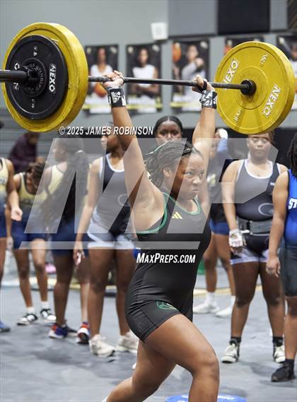 Thumbnail 2 in FHSAA Class 2A District Final photogallery.
