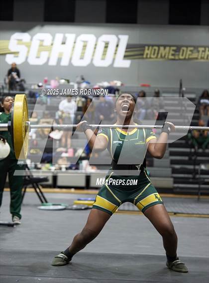Thumbnail 2 in FHSAA Class 2A District Final photogallery.