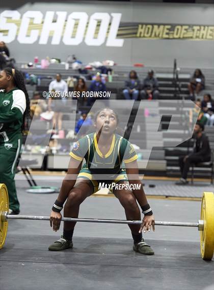 Thumbnail 3 in FHSAA Class 2A District Final photogallery.