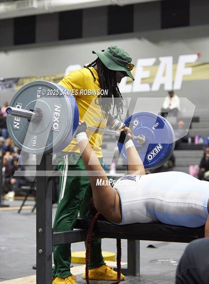 Thumbnail 2 in FHSAA Class 2A District Final photogallery.