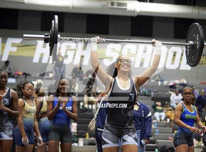 Thumbnail 1 in FHSAA Class 2A District Final photogallery.