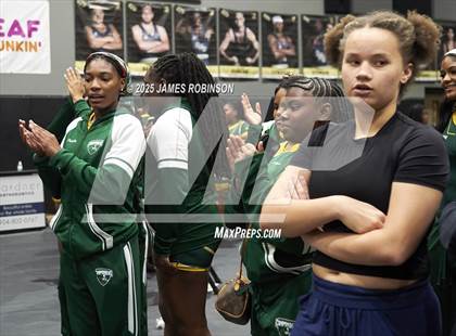 Thumbnail 2 in FHSAA Class 2A District Final photogallery.