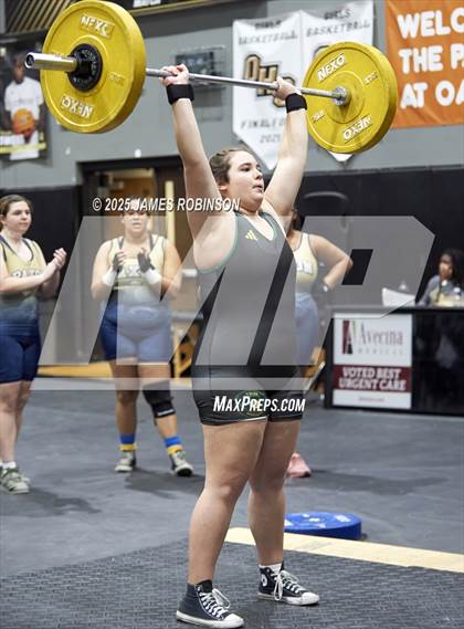 Thumbnail 3 in FHSAA Class 2A District Final photogallery.