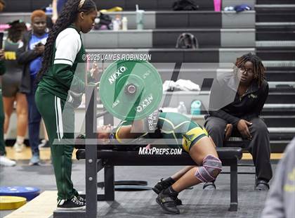 Thumbnail 2 in FHSAA Class 2A District Final photogallery.